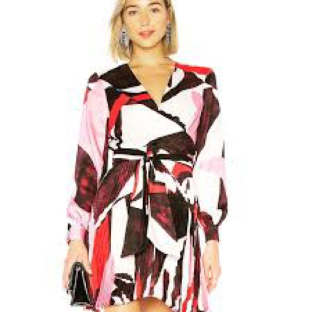 Chic Long Sleeve Dress with Abstract Red and Pink Design